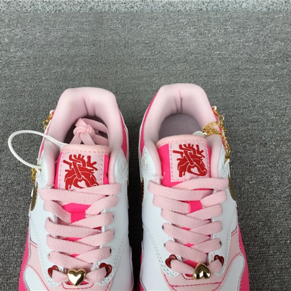 HAILEY LEYVA’S NIKE AIR MAX 1 ’86 OG “DOERNBECHER” - Picture 8 of 16